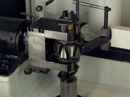 Полуавтоматический сверлильно-балансировочный комплекс