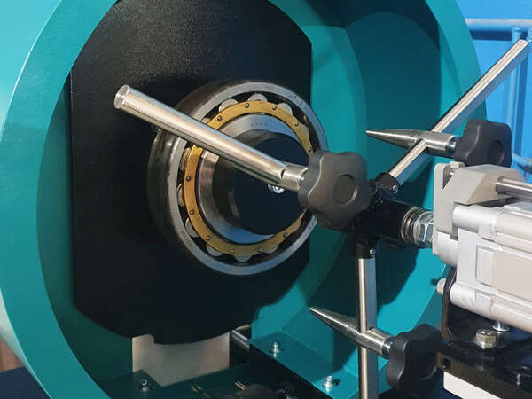 Стенды входного контроля подшипников качения СП-60М, СП-180М